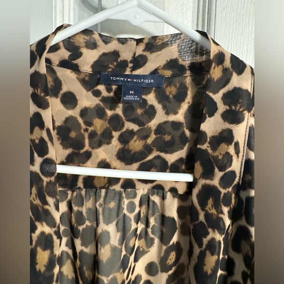 Tommy hilfiger Blouse L Long Sleeves See Through Button Brown Animal Print Tops - Picture 4 of 6